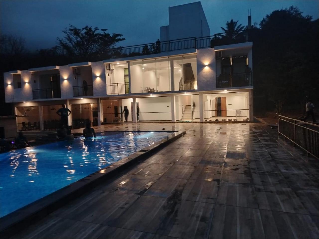 Crystal Riverston Deck Matale Exterior photo